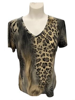 Nygard Collection V-Neck Short Sleeve Animal Print Tee in Brown and Black Size M